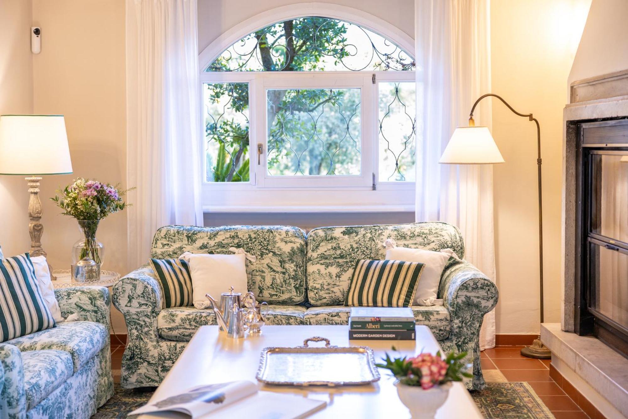 Poderi La Rocchetta Luxury Villa On The Hills Of Lake Garda San Felice del Benaco Exterior foto